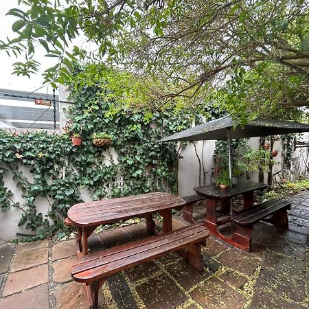 Room In Guest Room - Cozy Crner Kitehouse 兰格班 外观 照片
