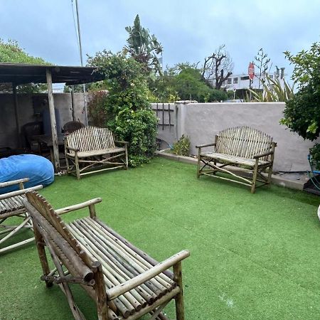 Room In Guest Room - Cozy Crner Kitehouse 兰格班 外观 照片